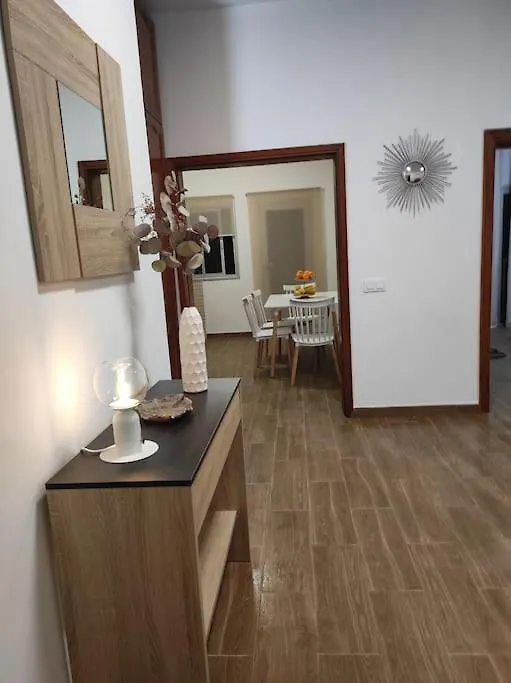 הוילה Arico Carmen'S House